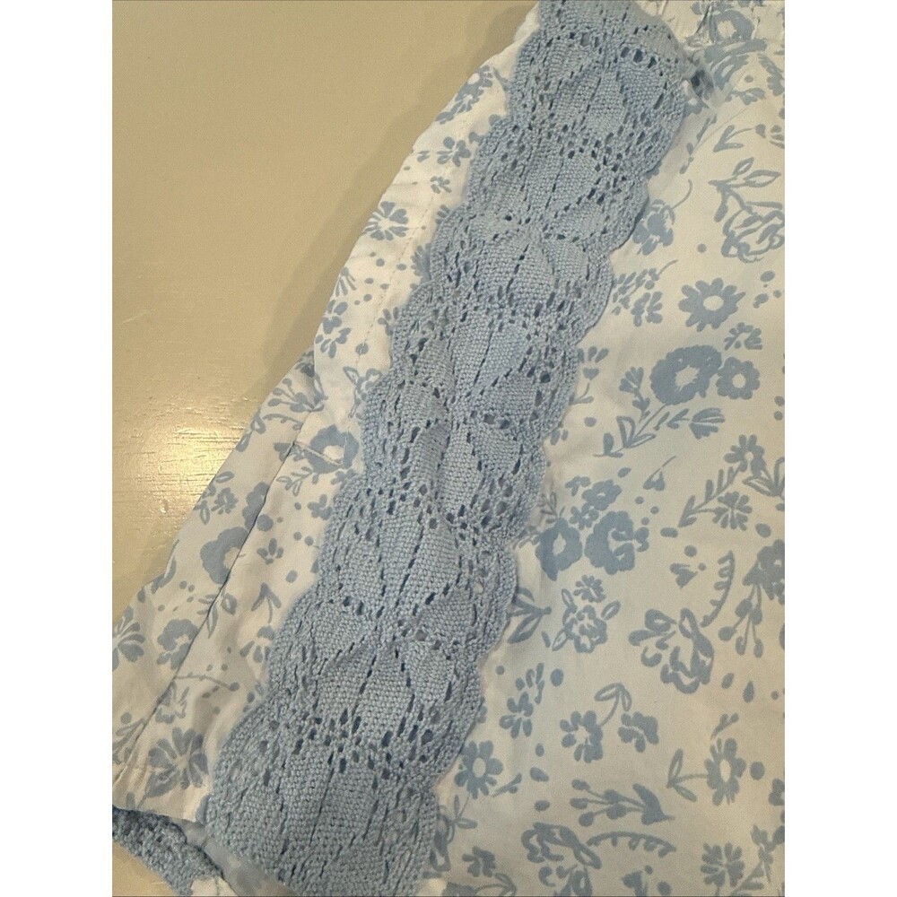 Women's JoyLab Crochet Trim Mid rise Run Shorts Blue Floral Print Small New - Picture 3 of 8